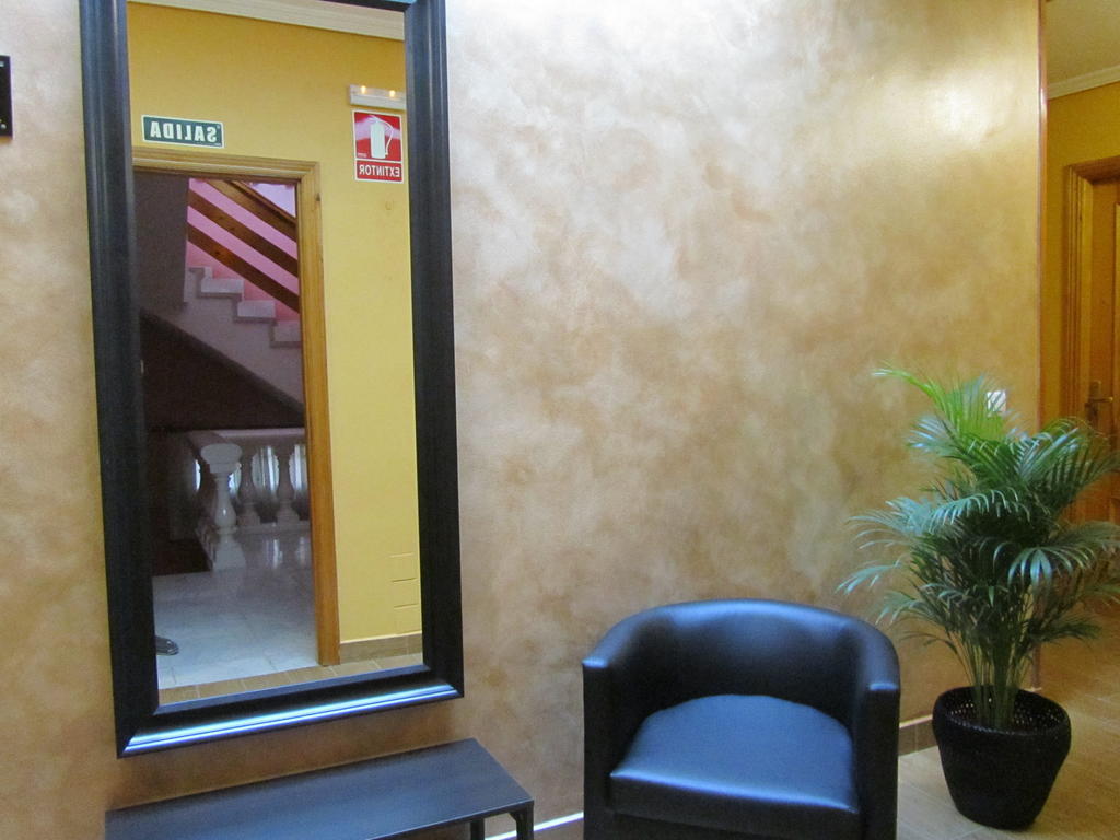 Puerta La Pensión